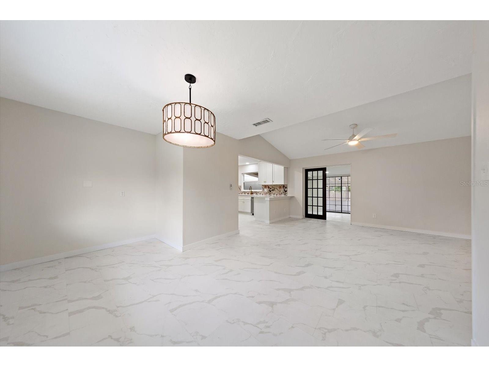 11012 52nd Avenue N Saint Petersburg FL 33708 TB8502694 image10