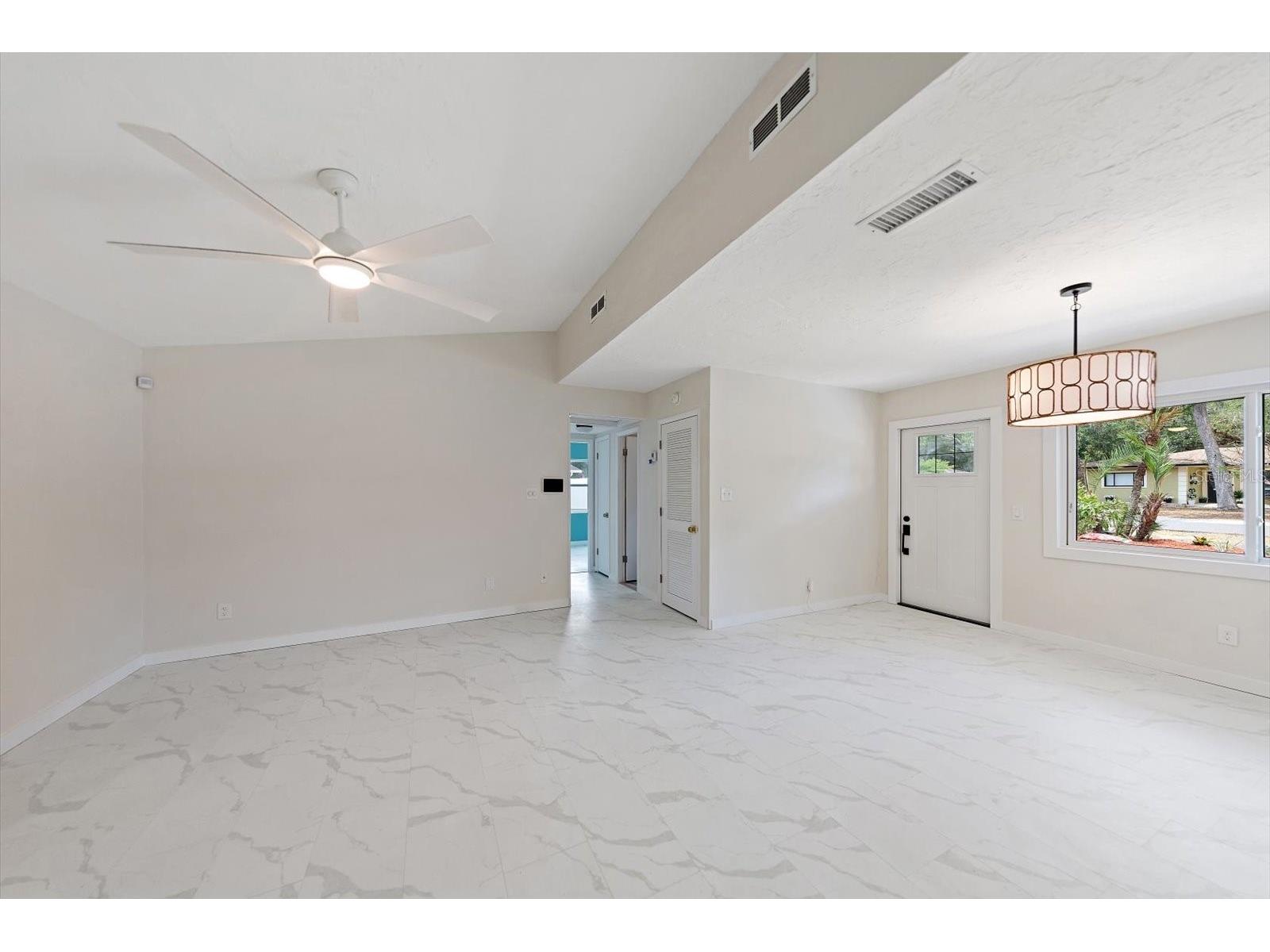 11012 52nd Avenue N Saint Petersburg FL 33708 TB8502694 image18