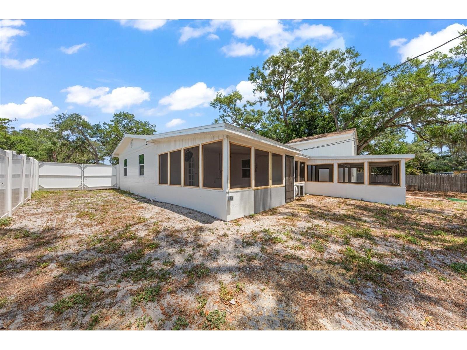 11012 52nd Avenue N Saint Petersburg FL 33708 TB8502694 image32