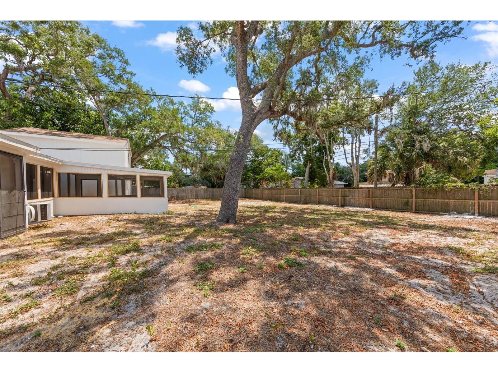 11012 52nd Avenue N Saint Petersburg FL 33708 TB8502694 image33