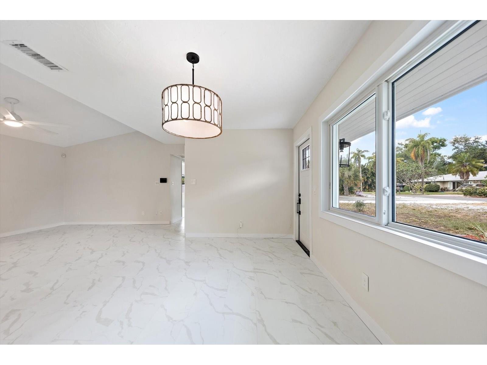 11012 52nd Avenue N Saint Petersburg FL 33708 TB8502694 image9