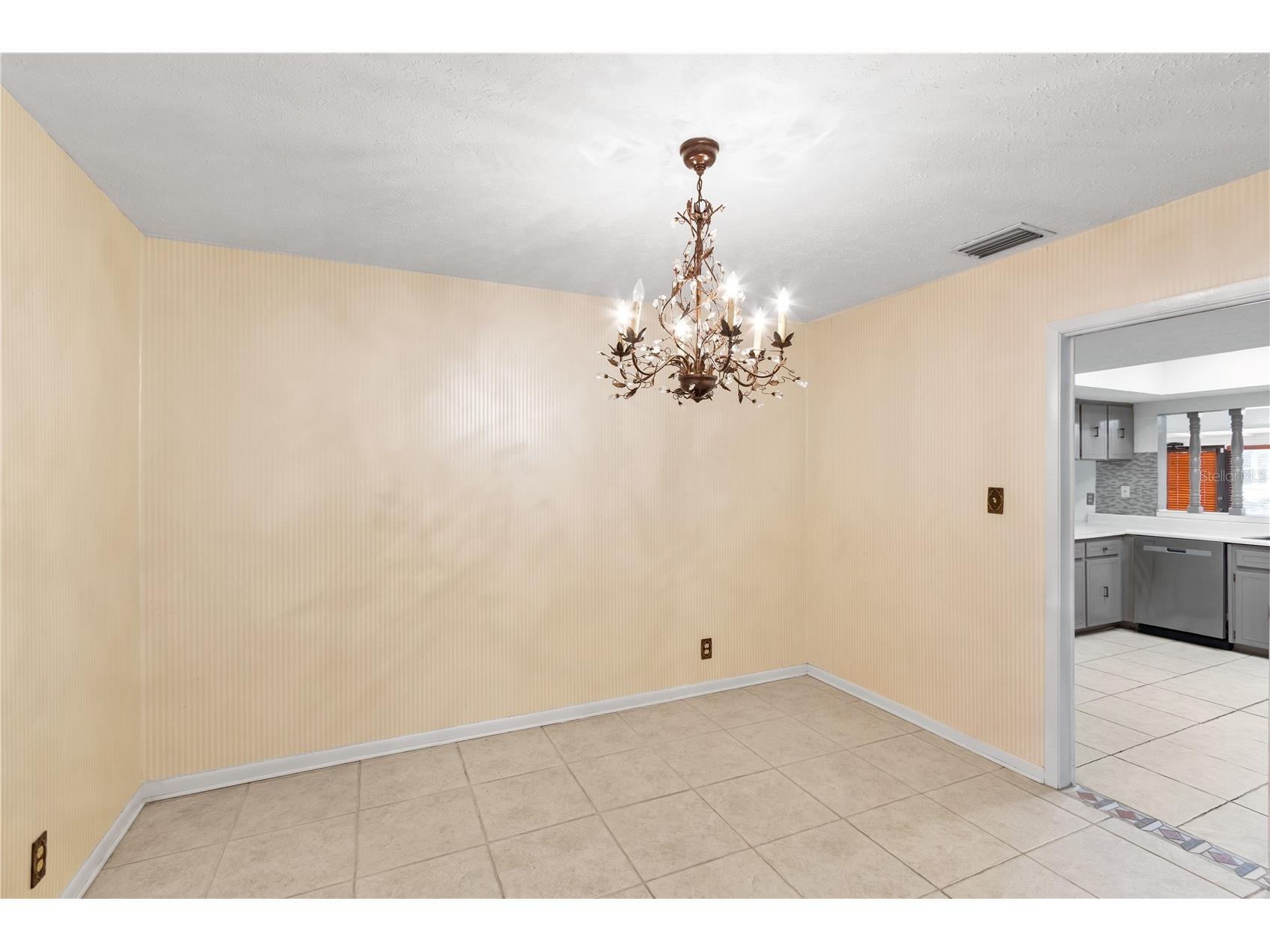 11016 Saginaw Drive Tampa FL 33617 TB8523485 image12