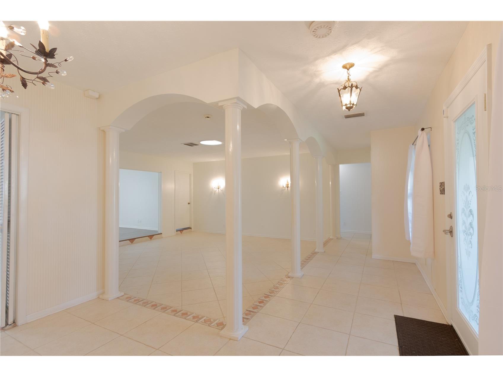 11016 Saginaw Drive Tampa FL 33617 TB8523485 image8
