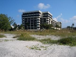 1102 Ben Franklin Drive #514 Sarasota FL 34236 A4431393 image1