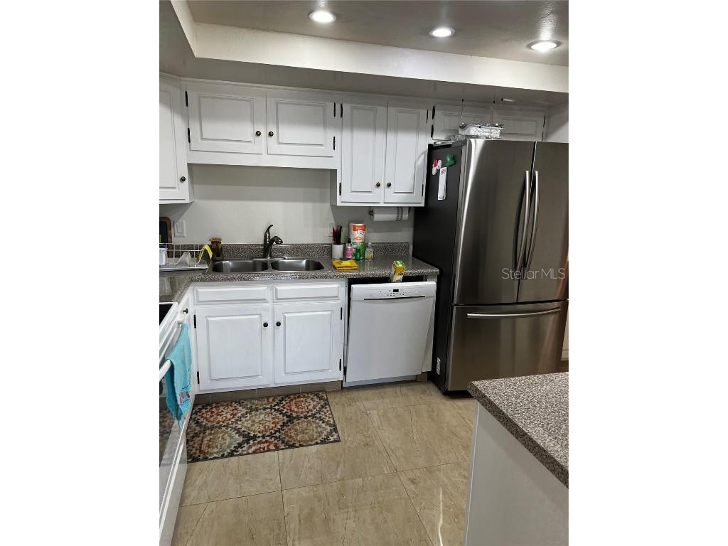 1102 Ben Franklin Drive #514 Sarasota FL 34236 A4431393 image8