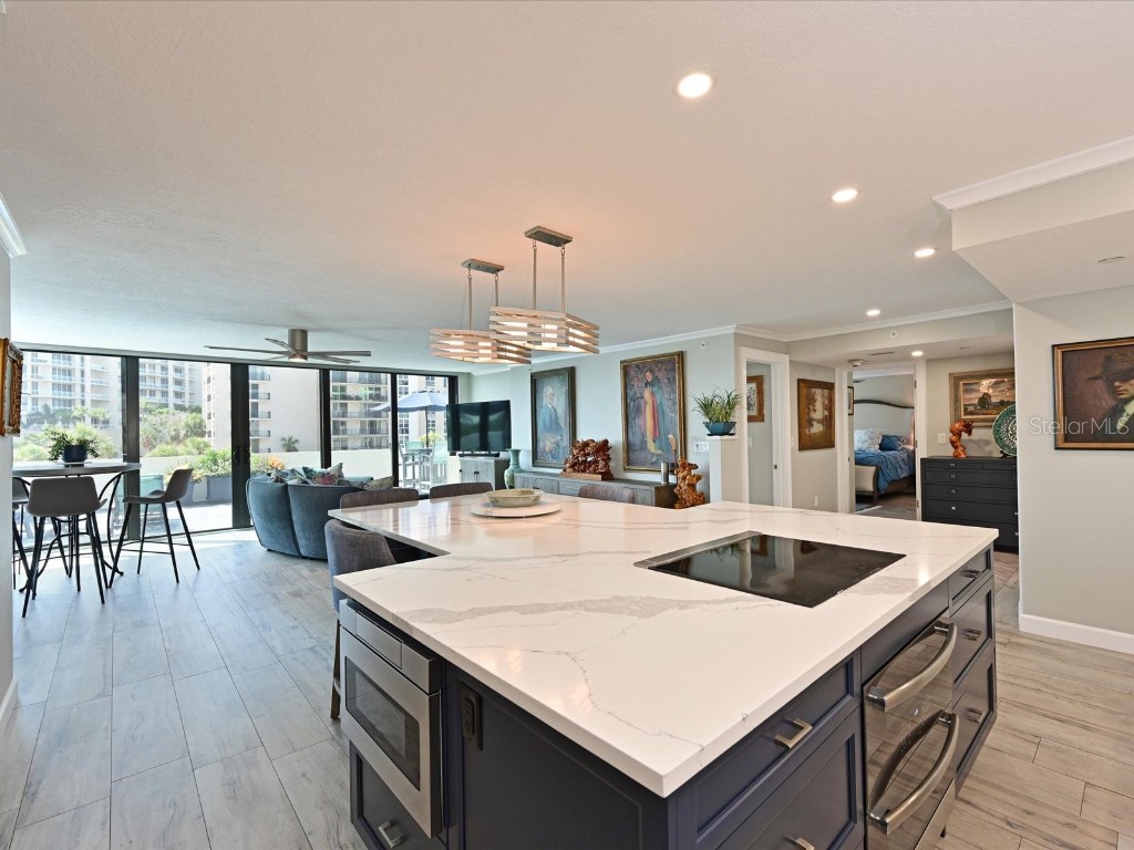 1102 Benjamin Franklin Drive #310 Sarasota FL 34236 A4658677 image12