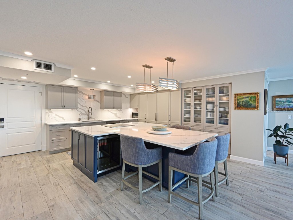 1102 Benjamin Franklin Drive #310 Sarasota FL 34236 A4658677 image14