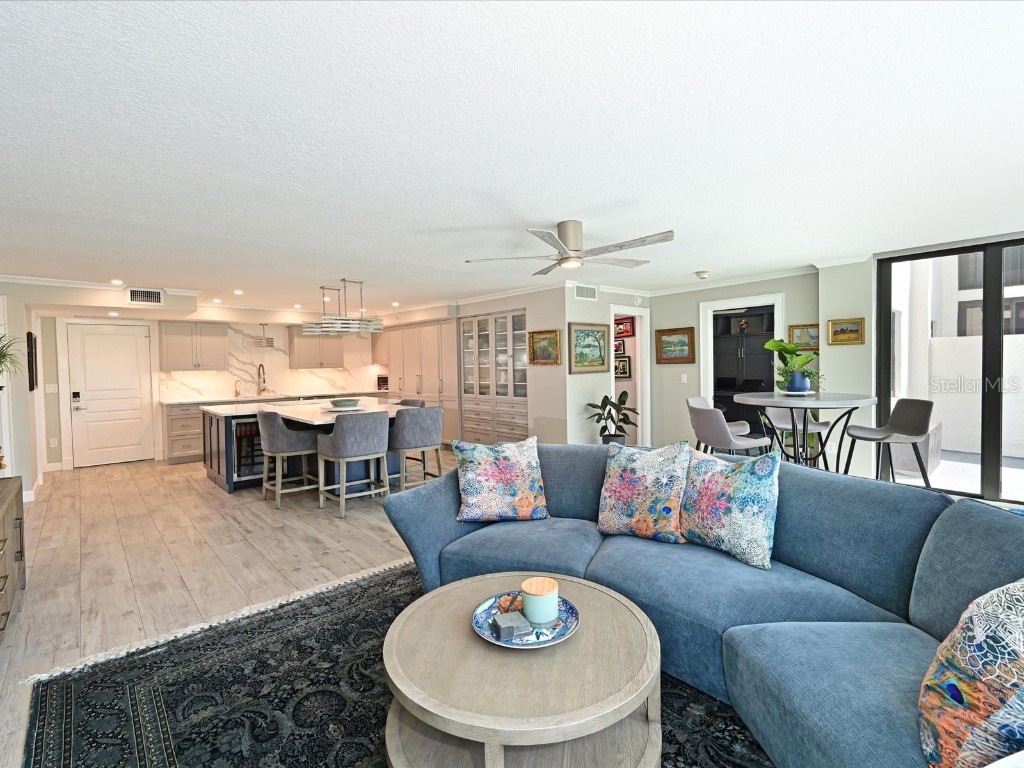 1102 Benjamin Franklin Drive #310 Sarasota FL 34236 A4658677 image17