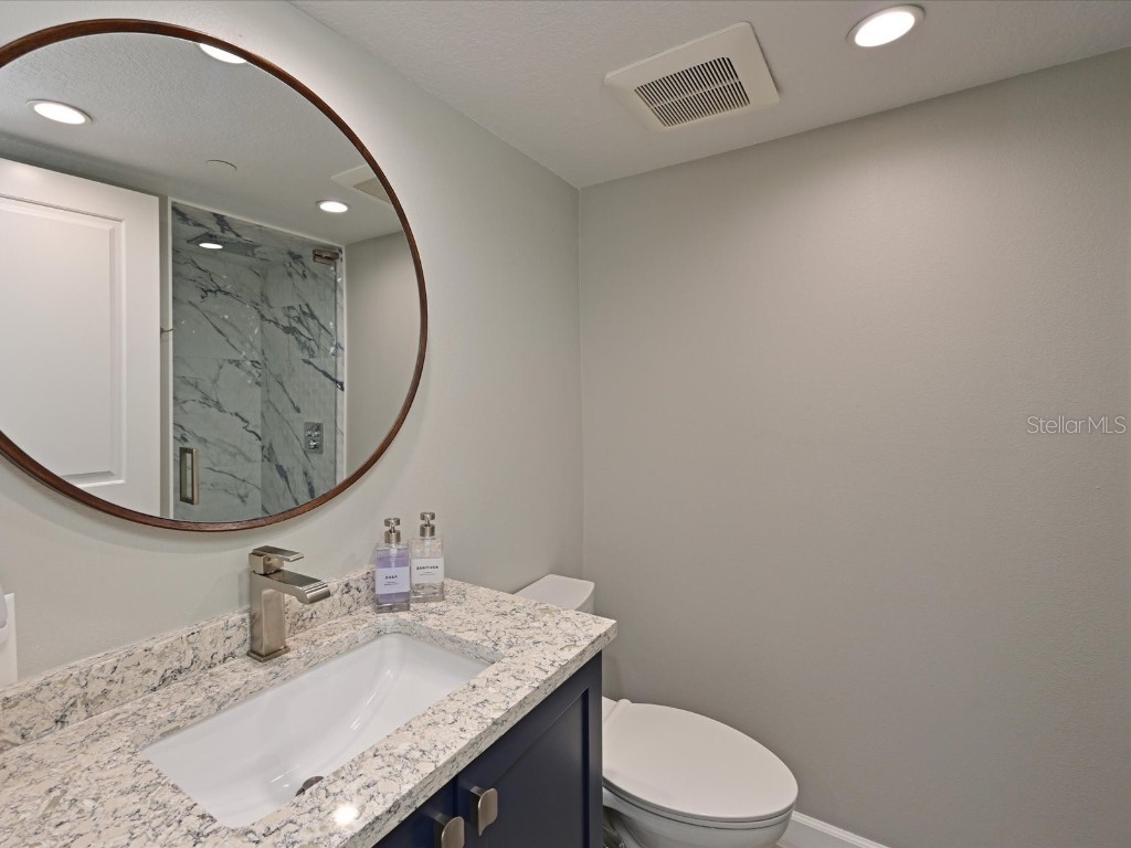 1102 Benjamin Franklin Drive #310 Sarasota FL 34236 A4658677 image34