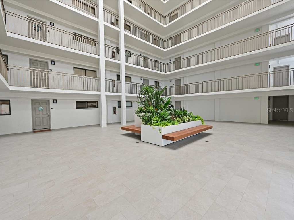 1102 Benjamin Franklin Drive #310 Sarasota FL 34236 A4658677 image7