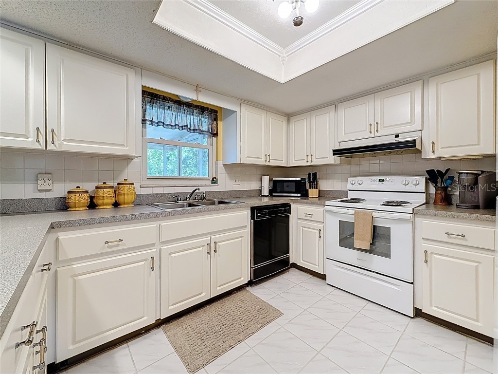 1102 Cara Drive Largo FL 33771 TB8399320 image13