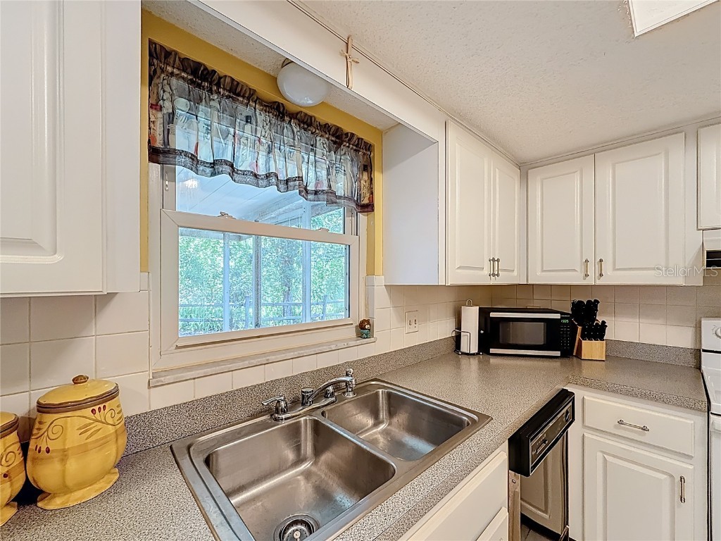 1102 Cara Drive Largo FL 33771 TB8399320 image18