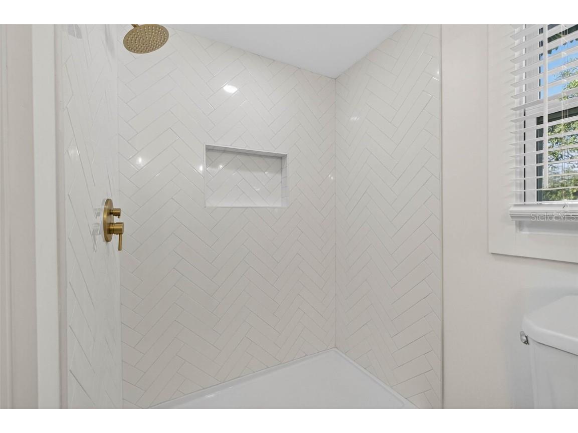 1102 E Lambright Street Tampa FL 33604 TB8449276 image14