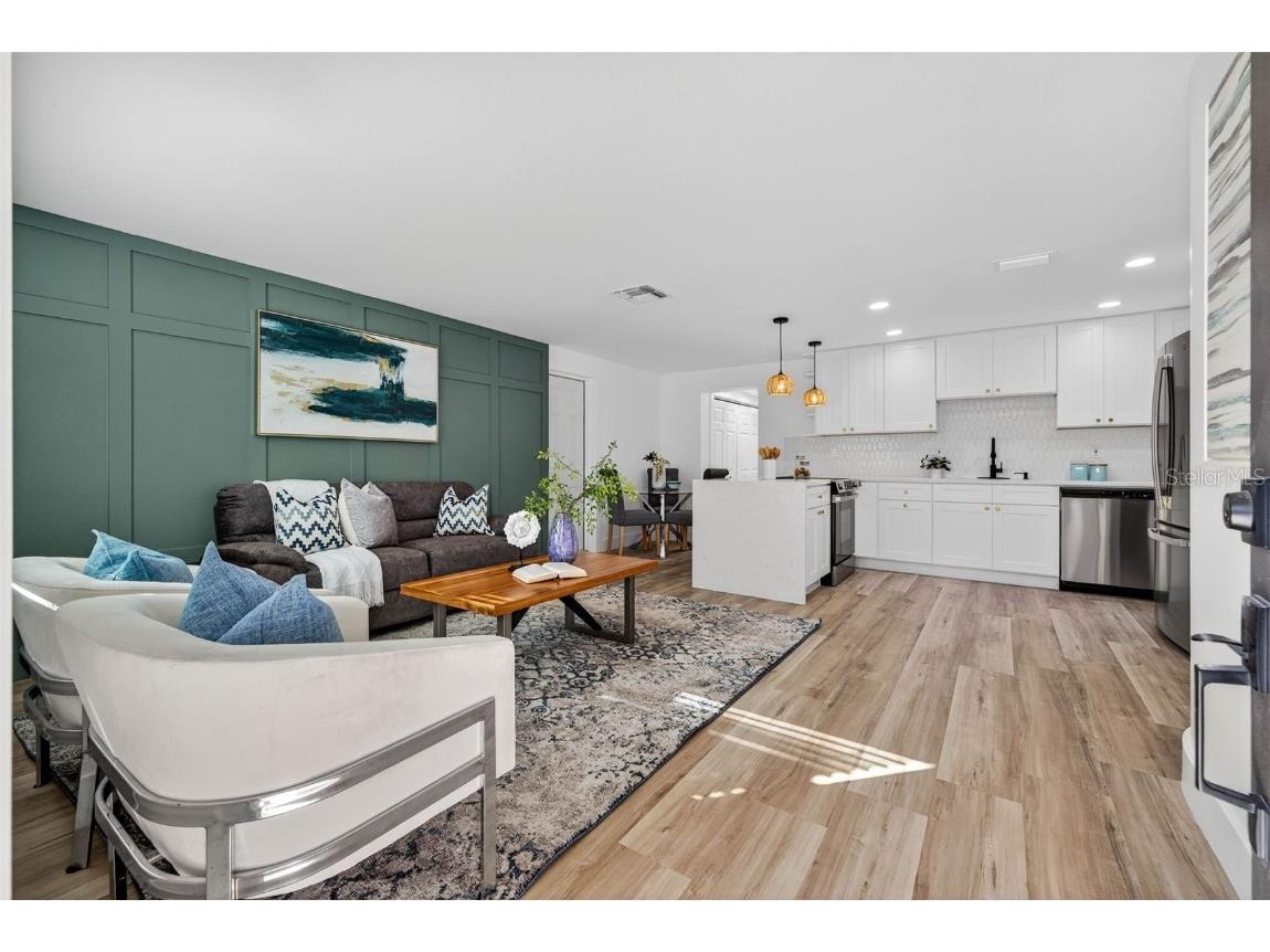 1102 E Lambright Street Tampa FL 33604 TB8449276 image2