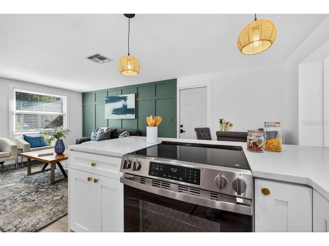 1102 E Lambright Street Tampa FL 33604 TB8449276 image8