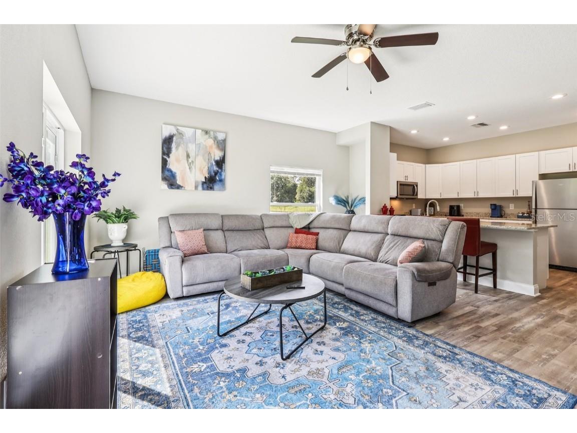 1102 Fox Lake Drive Lakeland FL 33809 L4956556 image3