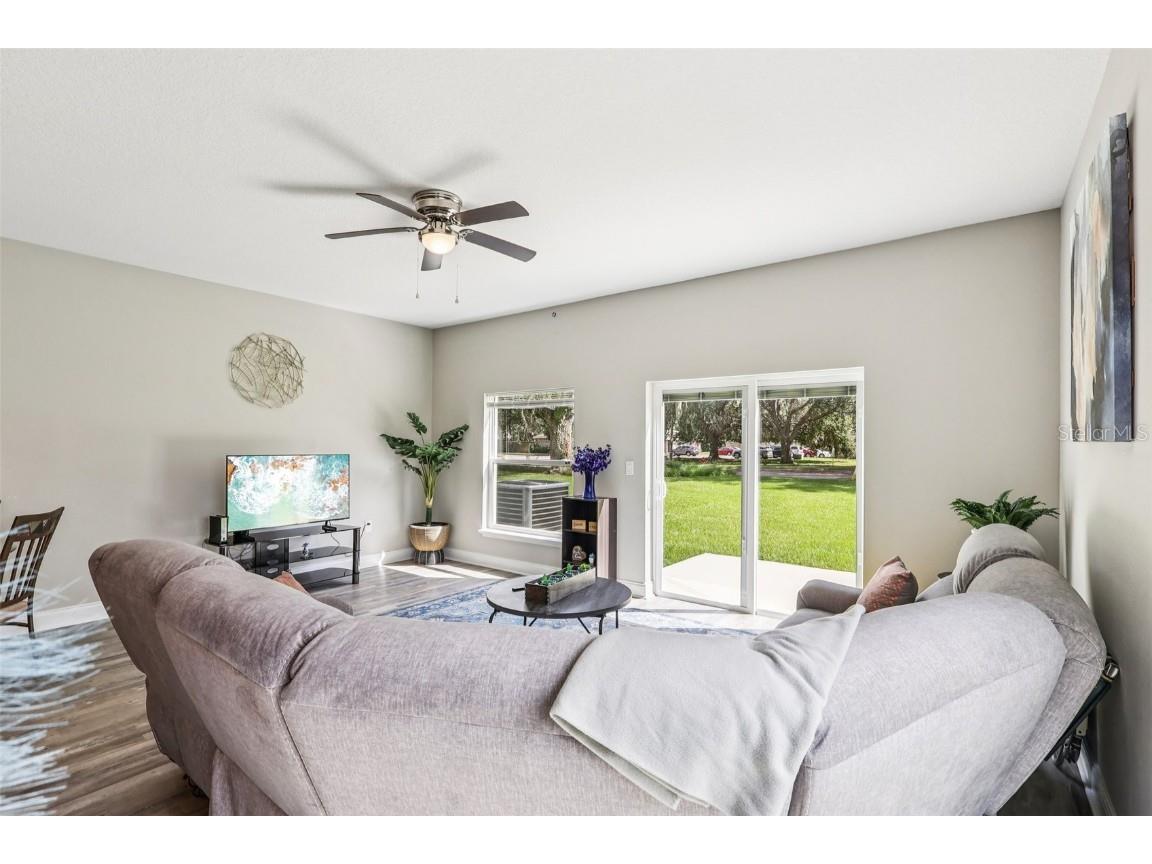 1102 Fox Lake Drive Lakeland FL 33809 L4956556 image8