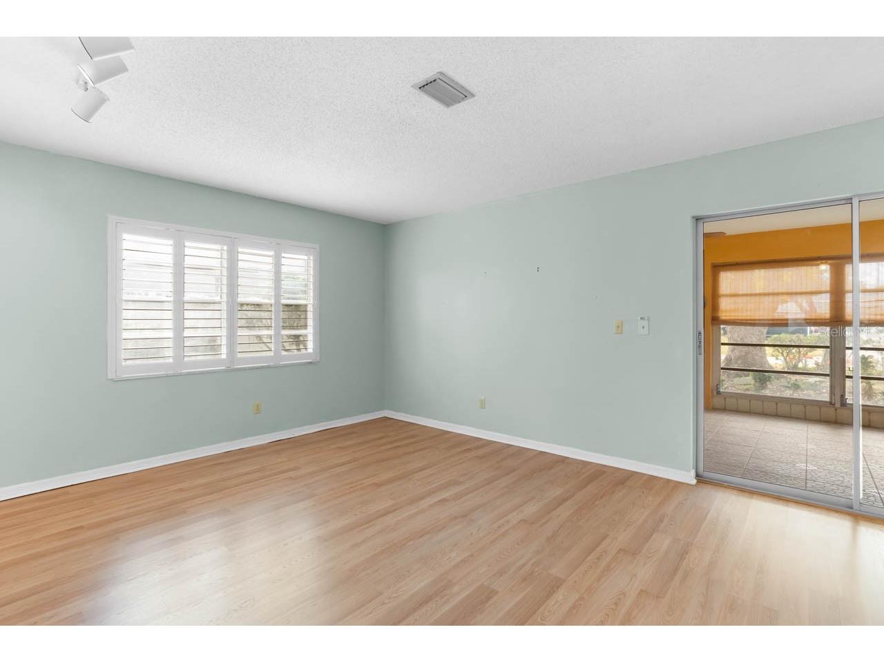 1102 Harefield Circle Sun City Center FL 33573 TB8469408 image3