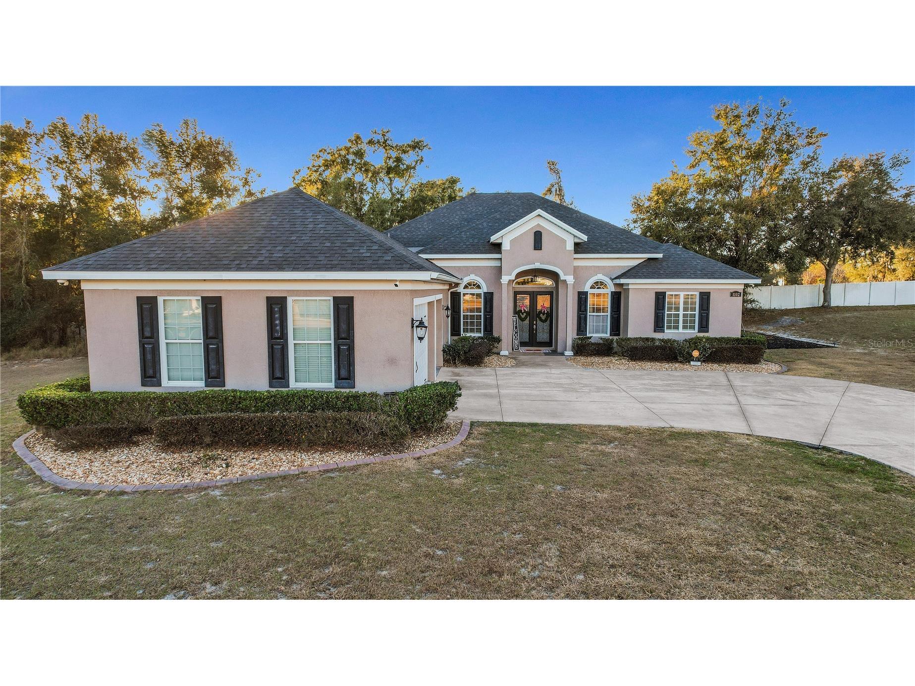 1102 Myrtle Breezes Court Fruitland Park FL 34731 G5107772 image2