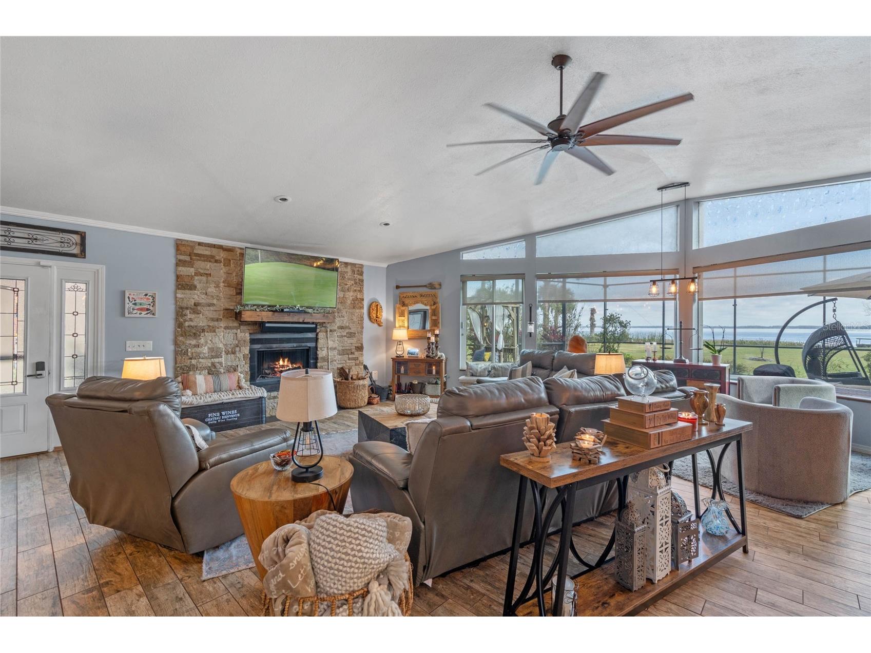 1102 N Palmetto Street Leesburg FL 34748 - LAKE GRIFFIN G5113105 image6