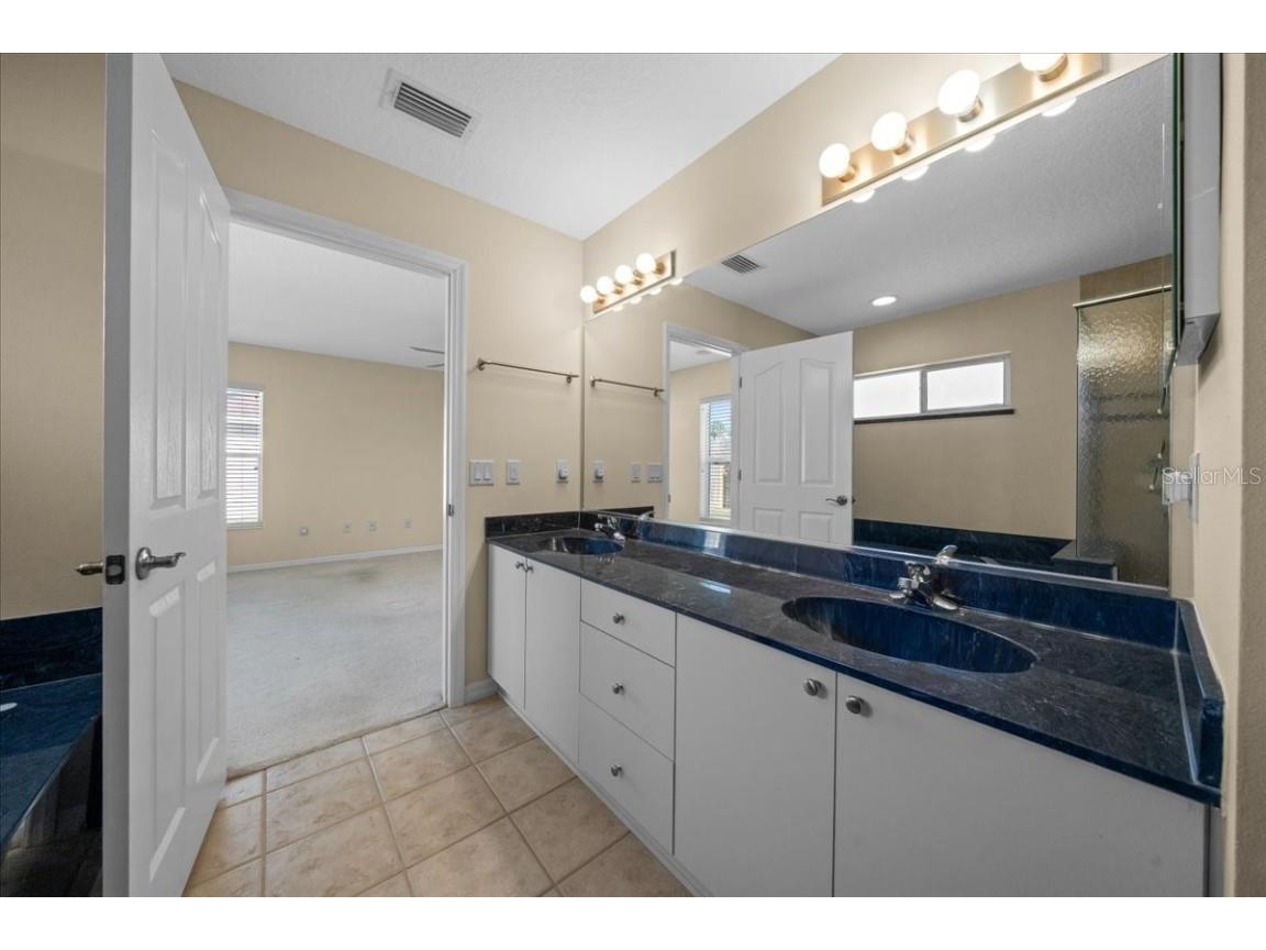 1102 NE 21st Terrace Ocala FL 34470 OM714915 image13