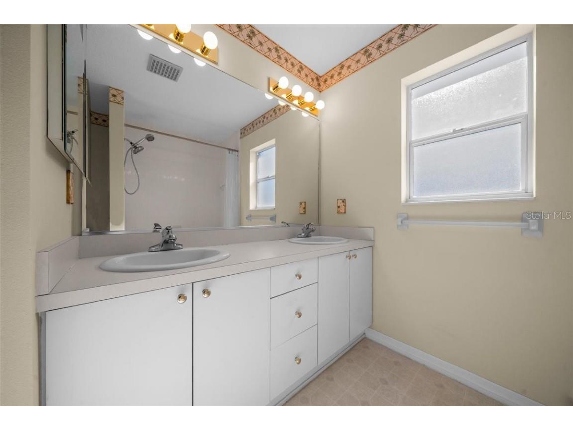 1102 NE 21st Terrace Ocala FL 34470 OM714915 image21