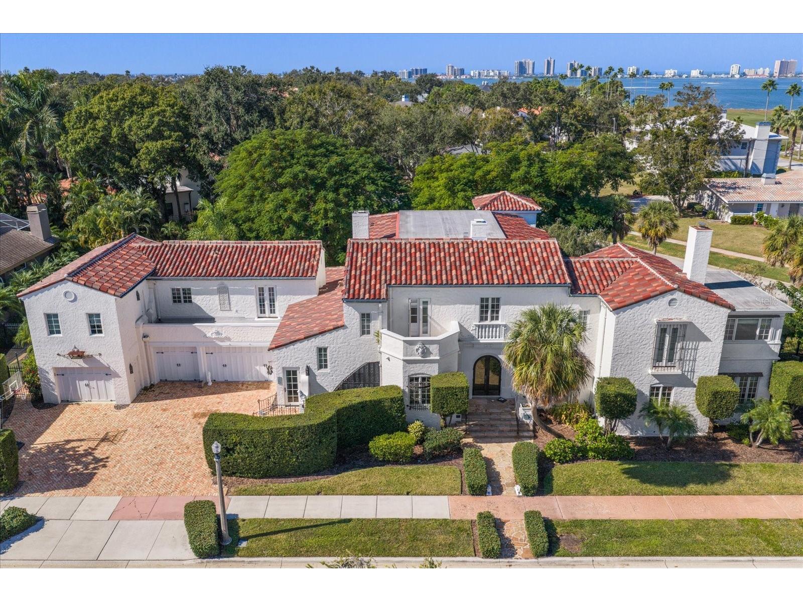 1102 Palm View Avenue Belleair FL 33756 TB8449464 image1
