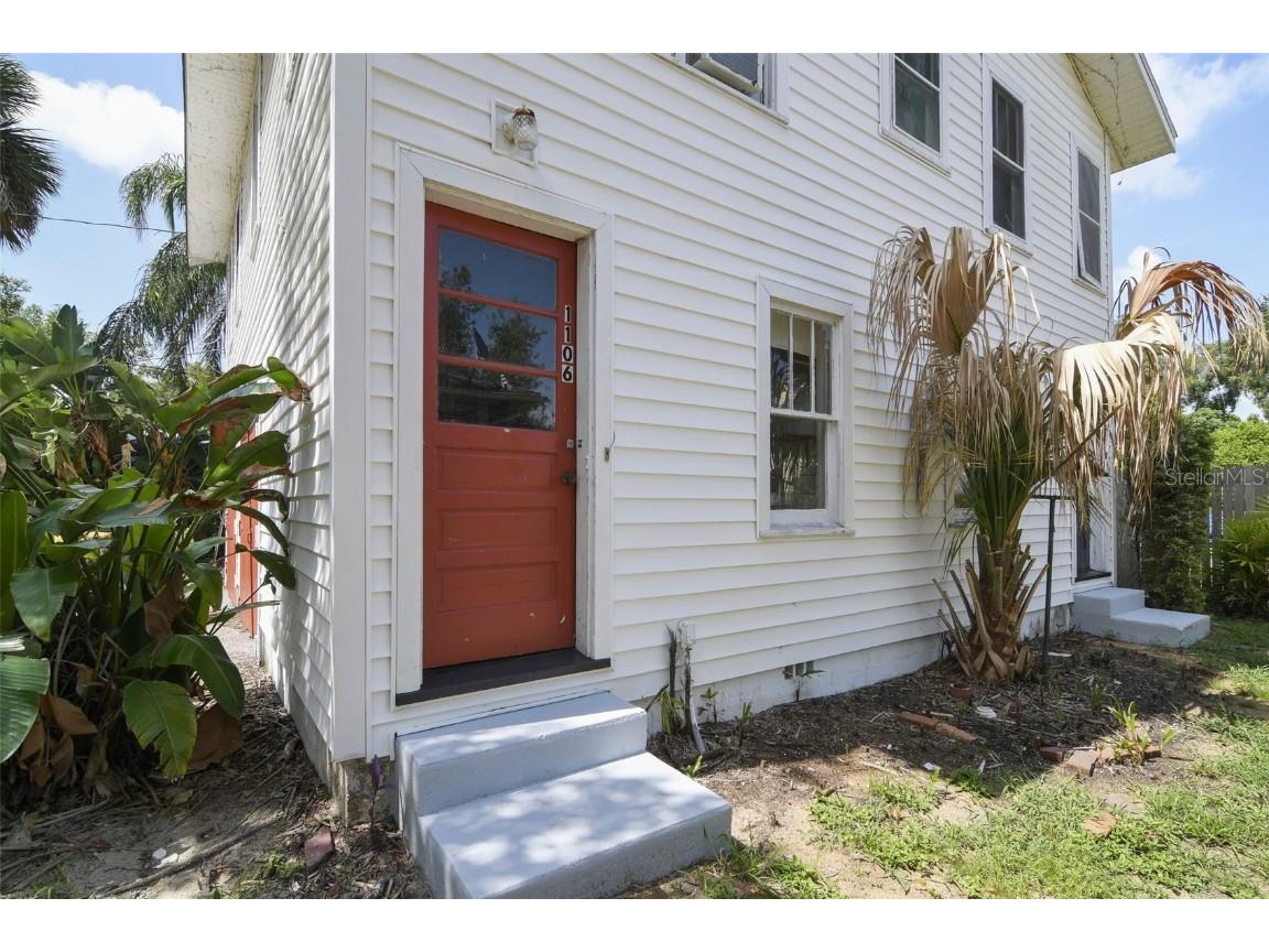 1102 S Center Street Eustis FL 32726 O6219064 image1