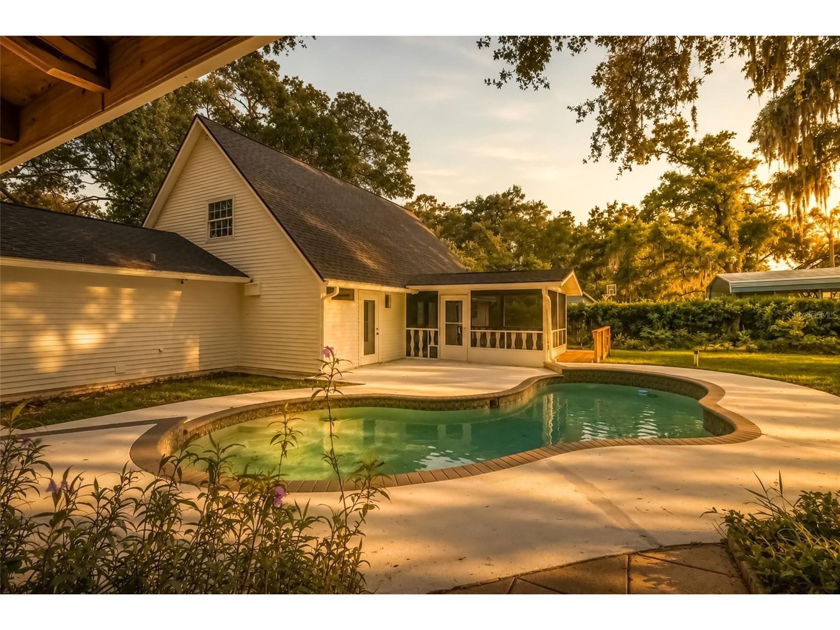 1102 Samy Drive Tampa FL 33613 TB8513059 image3