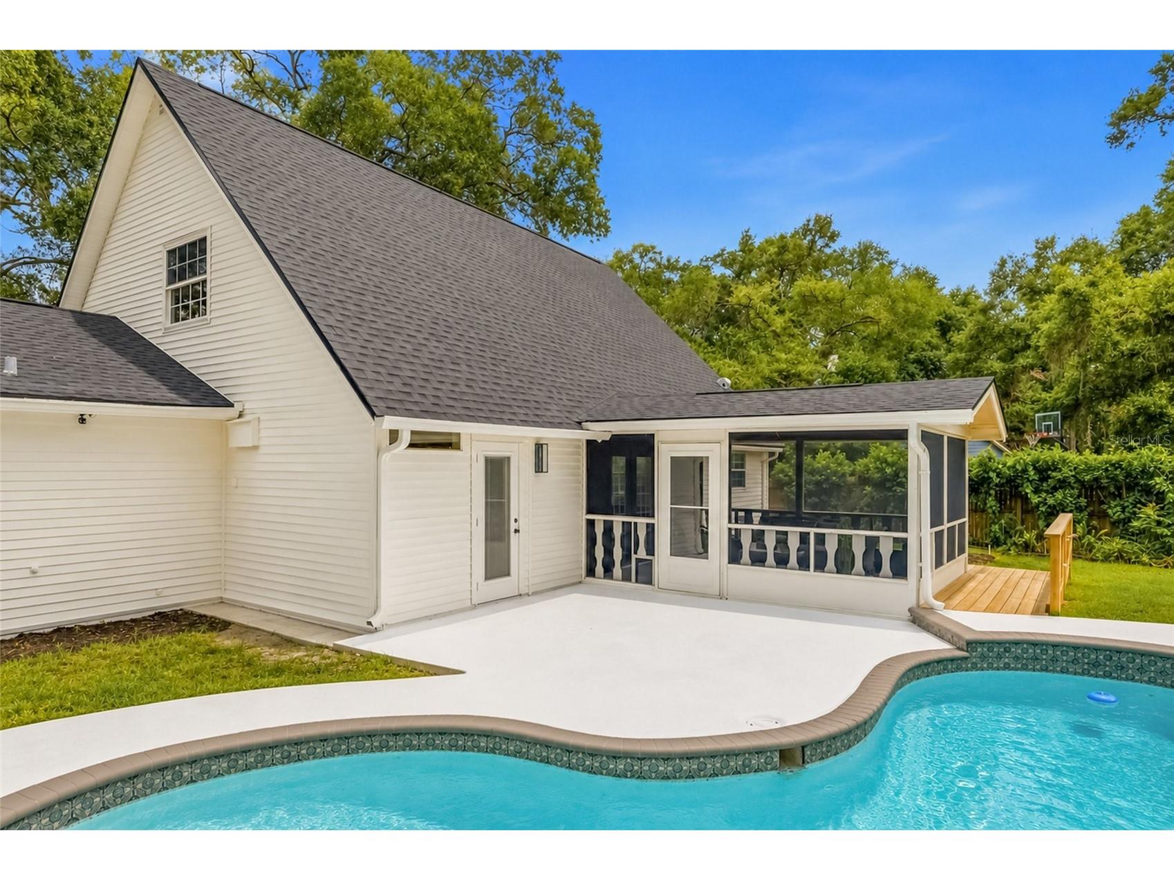 1102 Samy Drive Tampa FL 33613 TB8513059 image32