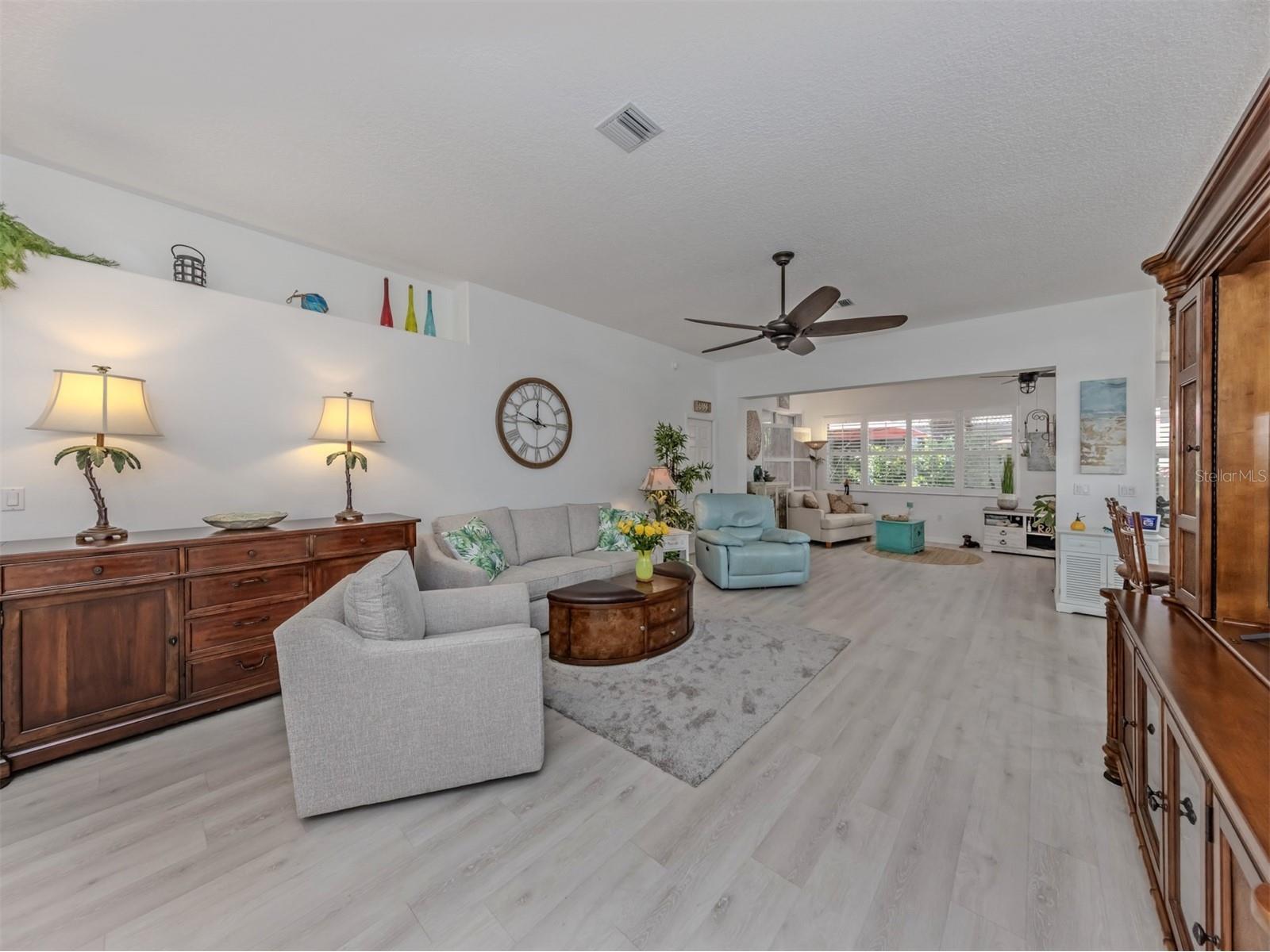1102 Southlake Court Venice FL 34285 N6144328 image3