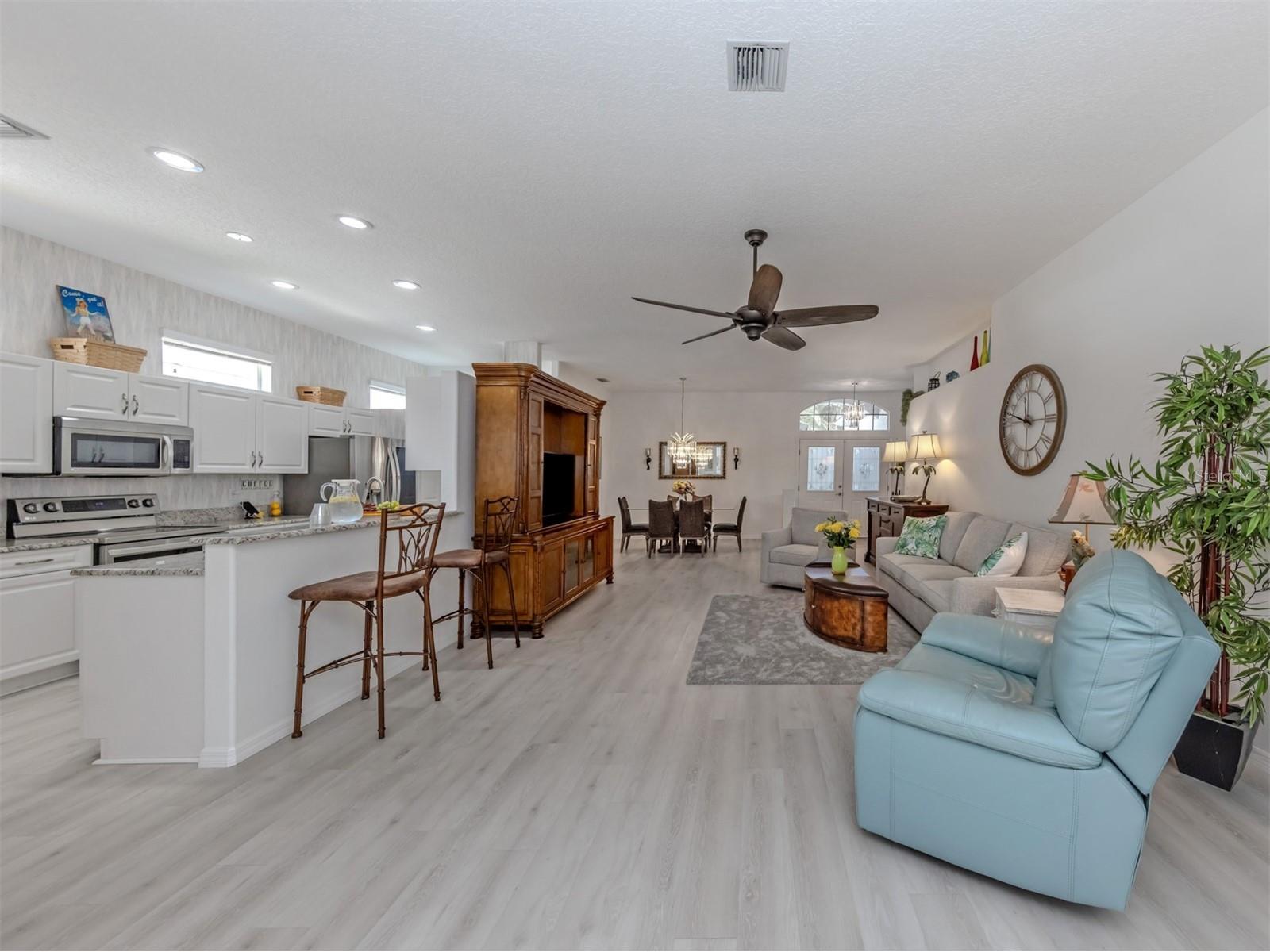 1102 Southlake Court Venice FL 34285 N6144328 image5