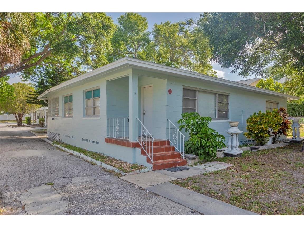 1102 Sunset Point Road #6/HOUSE Clearwater FL 33755 U8198228 image1