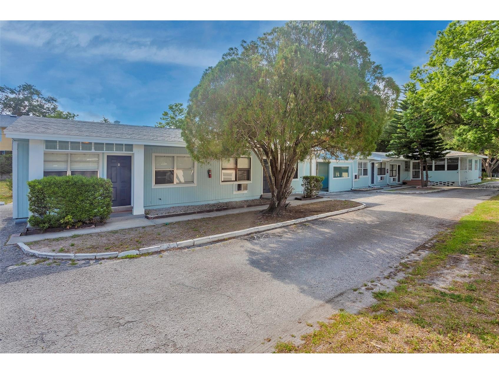 1102 Sunset Point Road Clearwater FL 33755 TB8513340 image1