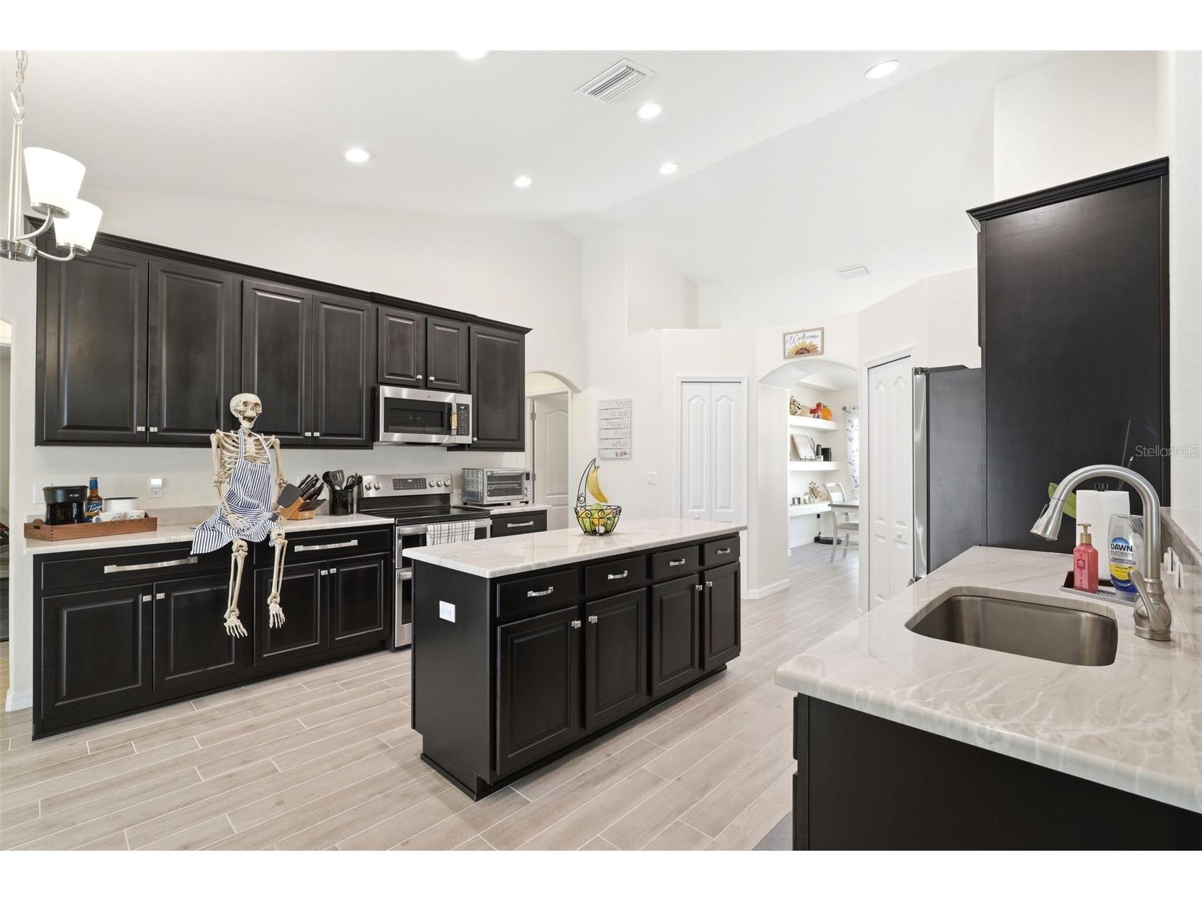 11020 Sage Thrasher Avenue Weeki Wachee FL 34614 TB8521768 image16