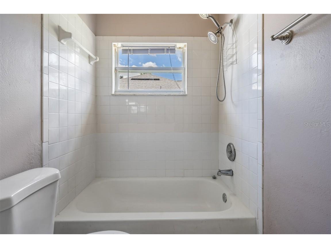 11022 Connacht Way Tampa FL 33610 TB8397299 image14