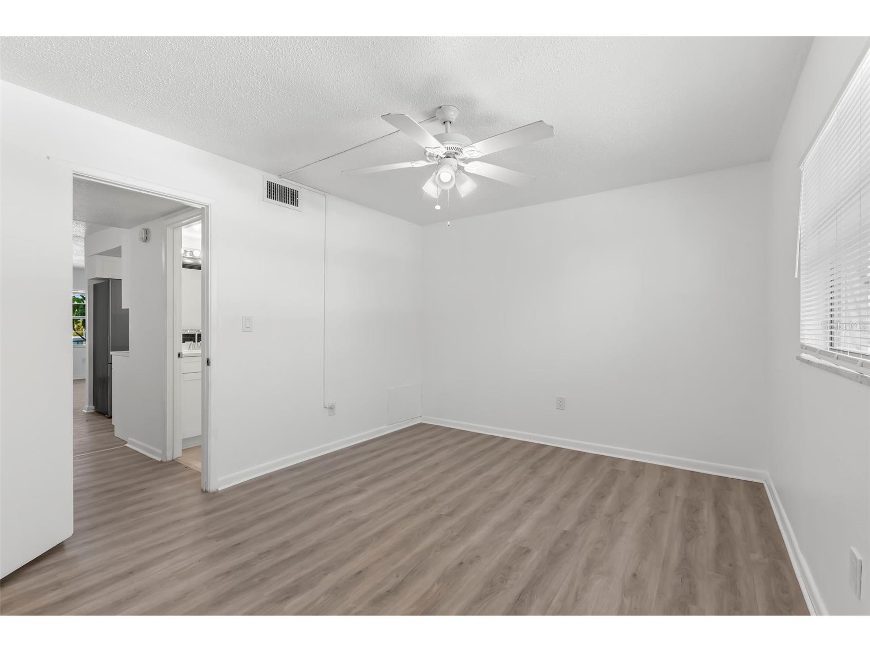 11025 2nd Street E #8 Treasure Island FL 33706 TB8474169 image25