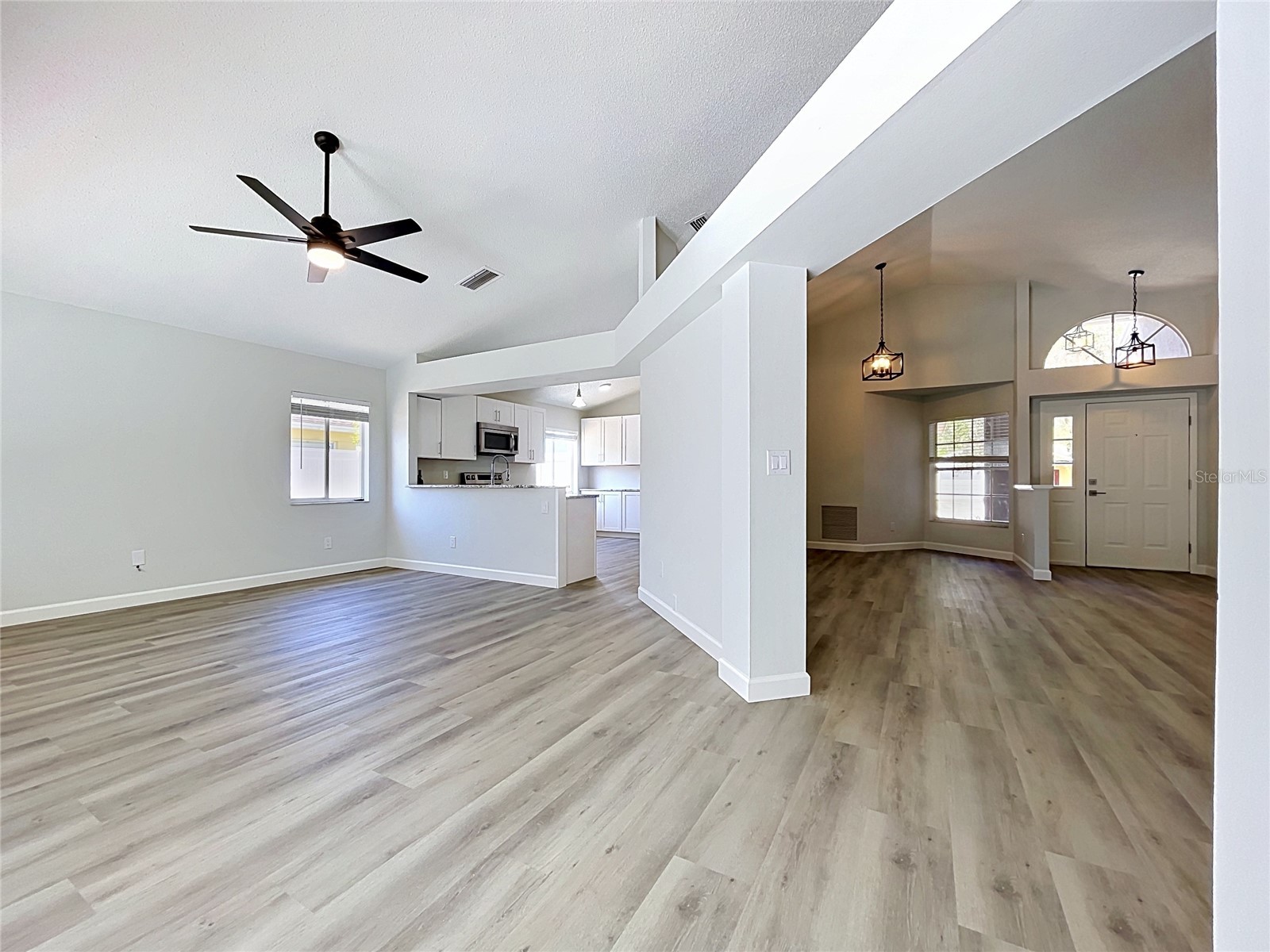 11027 Streamside Drive Tampa FL 33624 TB8503492 image35