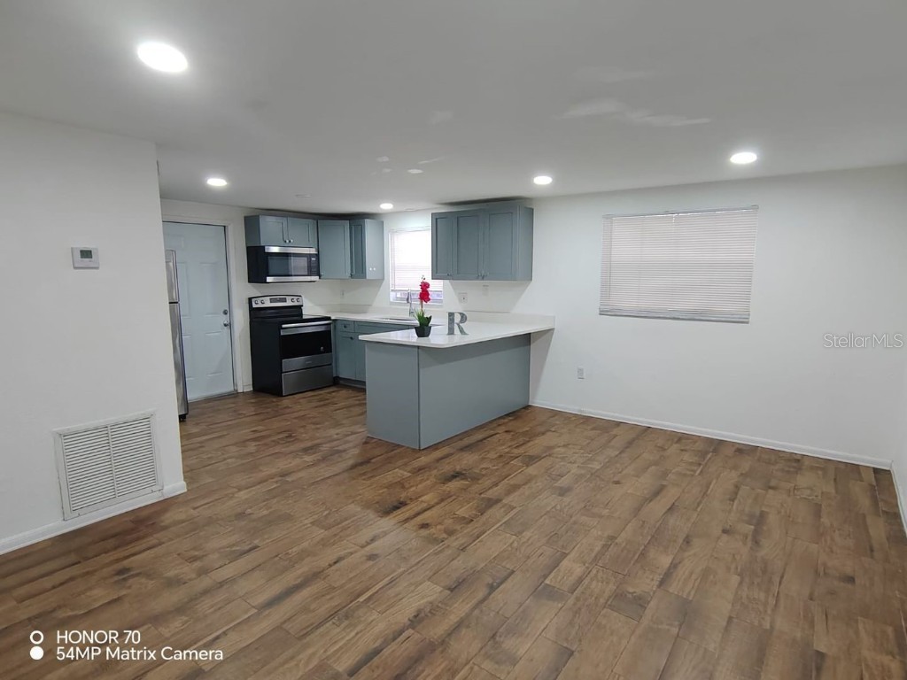 1103 33rd Avenue W Bradenton FL 34205 TB8429653 image2