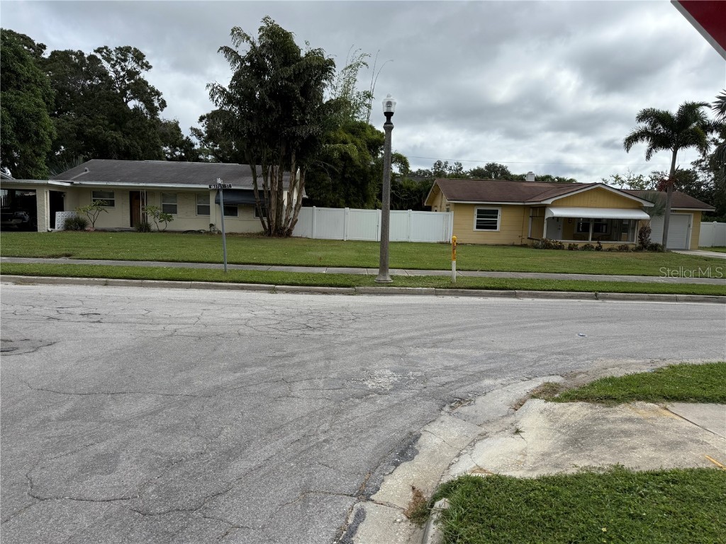 1103 Varona Street Belleair FL 33756 TB8436814 image2