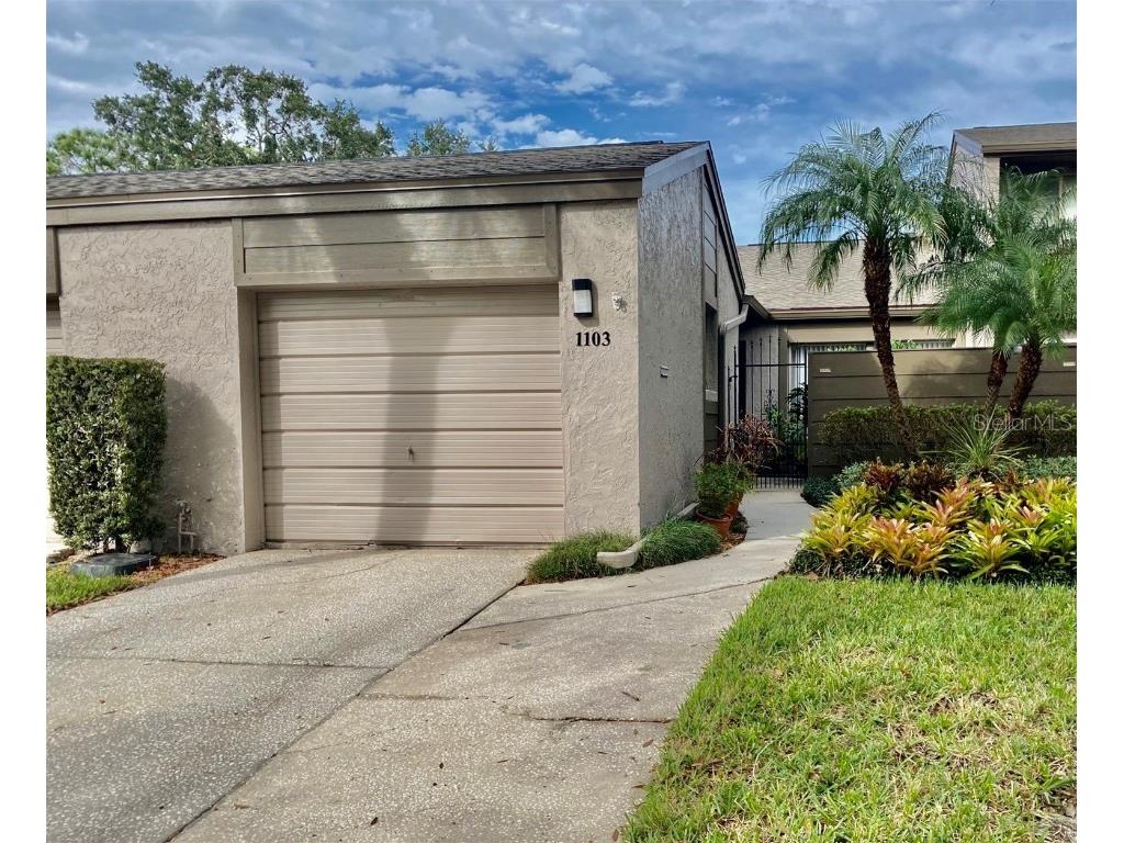 1103 Woodbine Street Fern Park FL 32730 - Lake of The Woods O6255966 image1