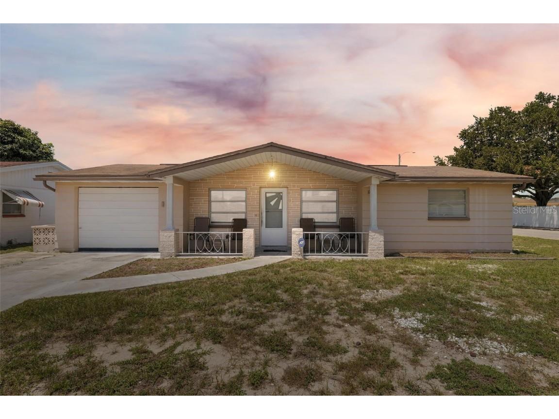 1103 Yale Drive Holiday FL 34691 W7857240 image1