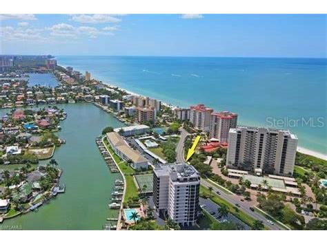 11030 Gulf Shore Drive #704 Naples FL 34108 A4584020 image1