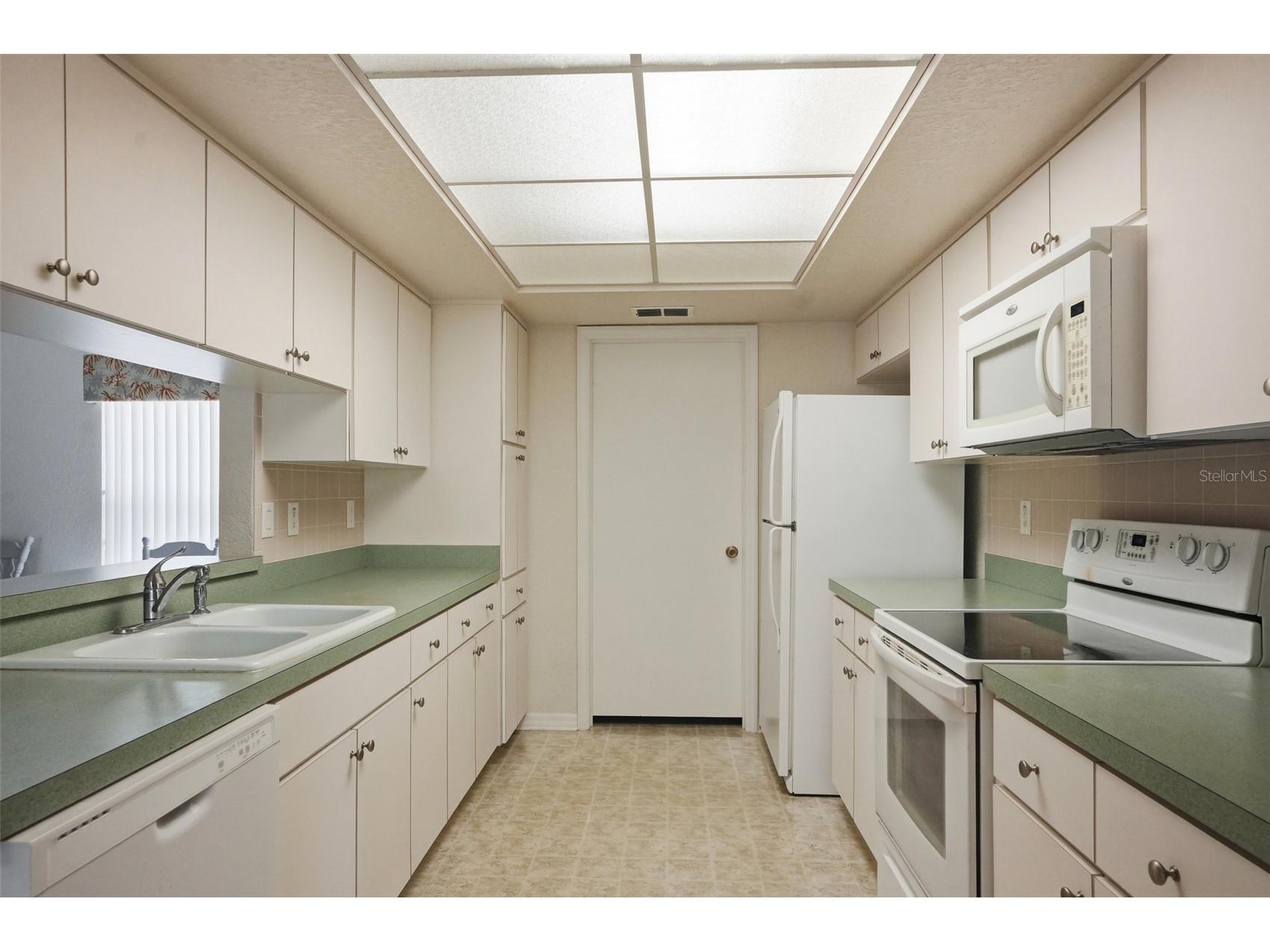 11030 Linden Drive Spring Hill FL 34609 W7885181 image10