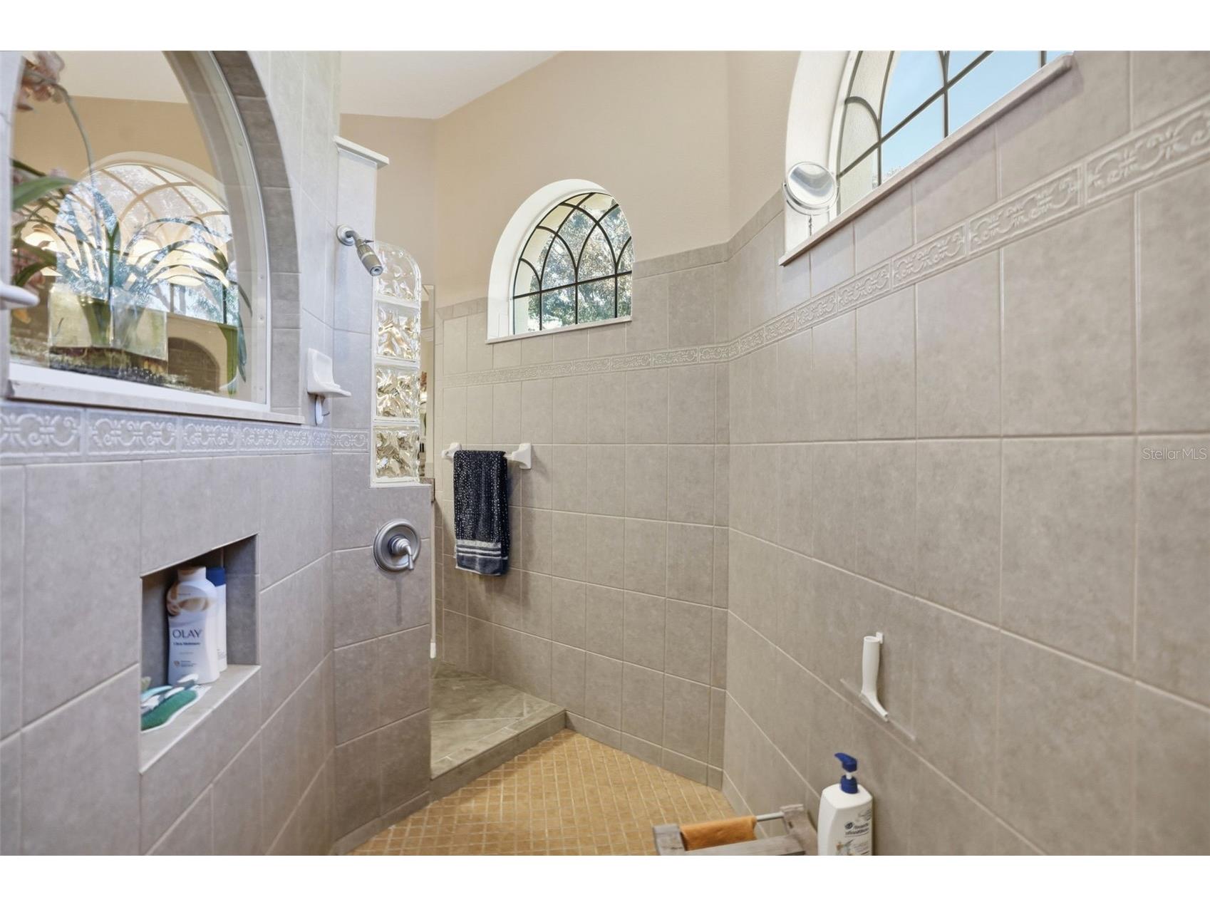 11033 Baywind Court Weeki Wachee FL 34613 W7883764 image11