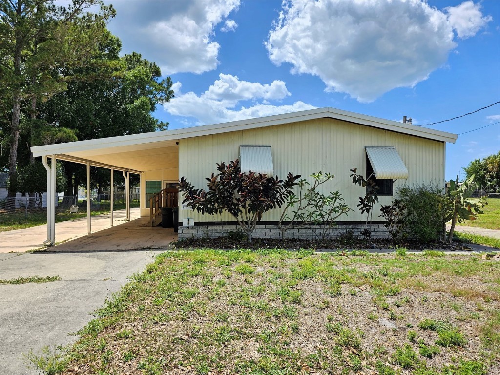 11033 Pine Tree Lane Port Richey FL 34668 W7853916 image1