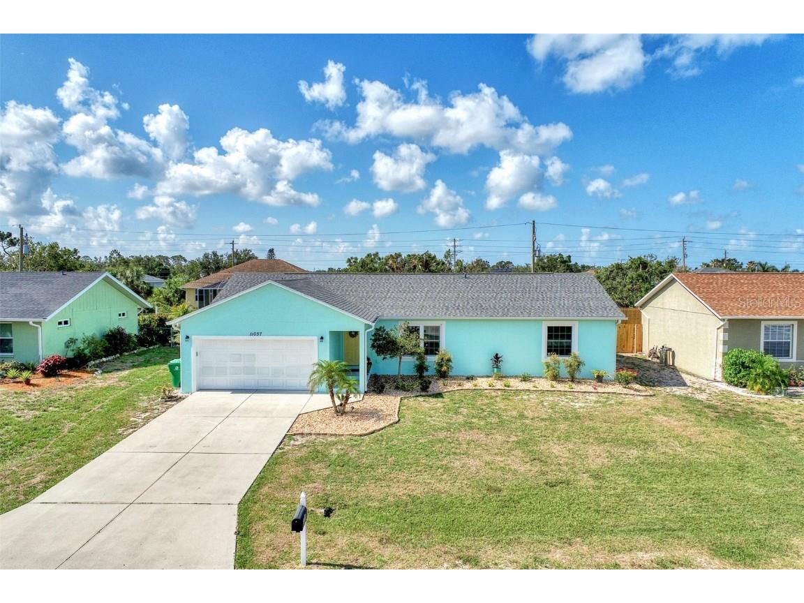 11037 Sandrift Avenue Englewood FL 34224 D6130616 image1