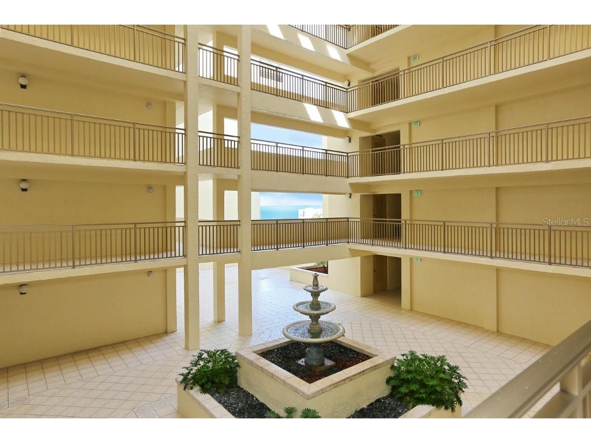 1104 Benjamin Franklin Drive #515 Sarasota FL 34236 - GULF OF MEXICO A4673918 image28