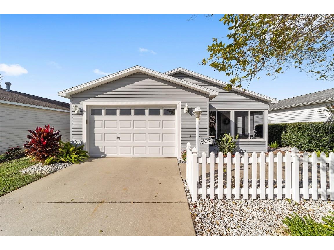 1104 Carvello Drive The Villages FL 32162 OM668619 image1