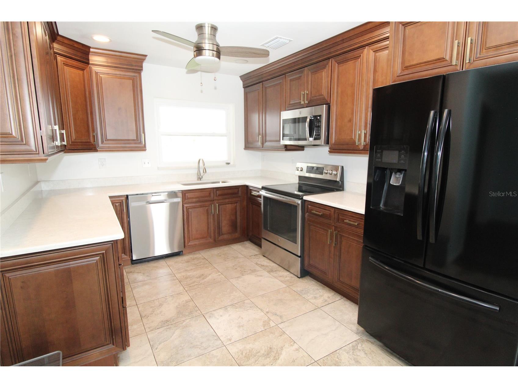 1104 Desert Hills Drive Sun City Center FL 33573 TB8508581 image5